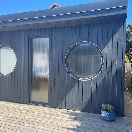 Trzy Rybki - Belona Dom Z Basenem I Jacuzzi Puck Exterior foto