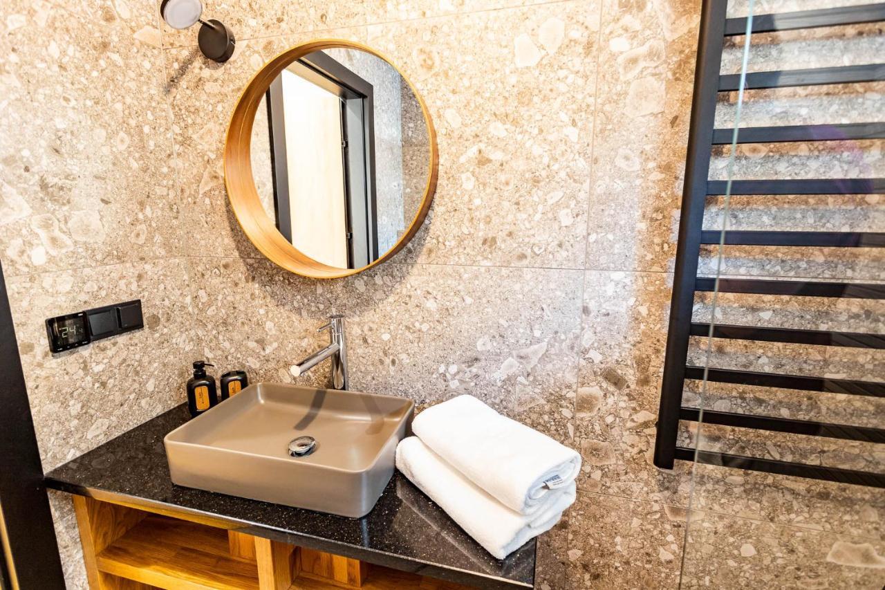 Trzy Rybki - Belona Dom Z Basenem I Jacuzzi Puck Exterior foto