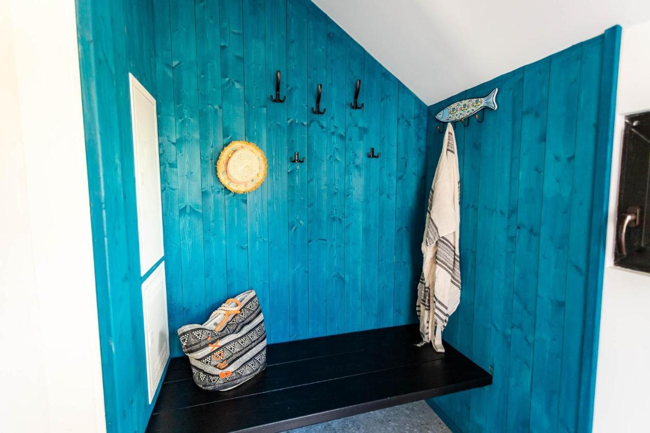 Trzy Rybki - Belona Dom Z Basenem I Jacuzzi Puck Exterior foto