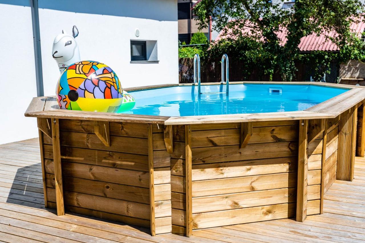 Trzy Rybki - Belona Dom Z Basenem I Jacuzzi Puck Exterior foto